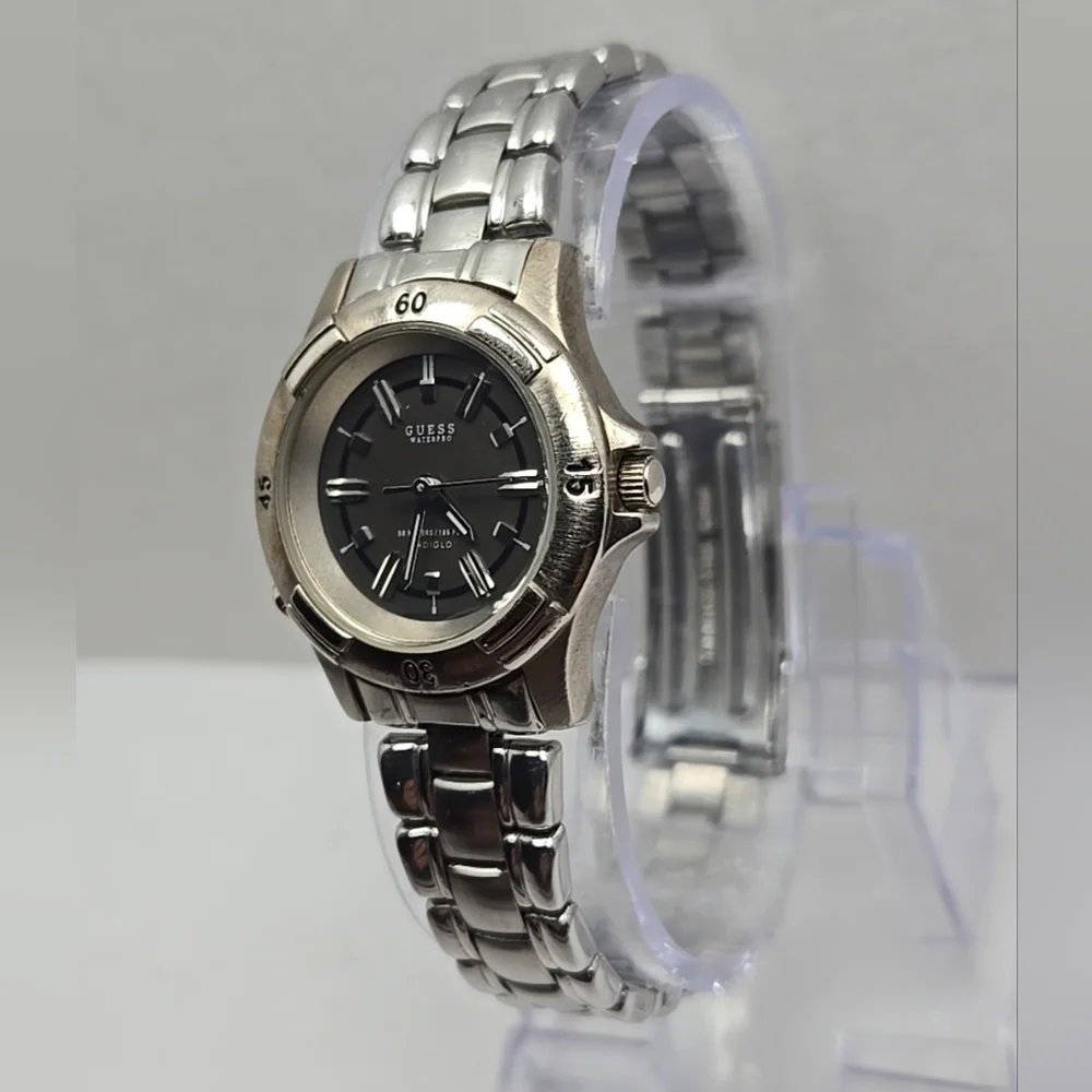 Womens Vintage Guess Waterpro Watch 29mm Silver Tone 50M New Battery